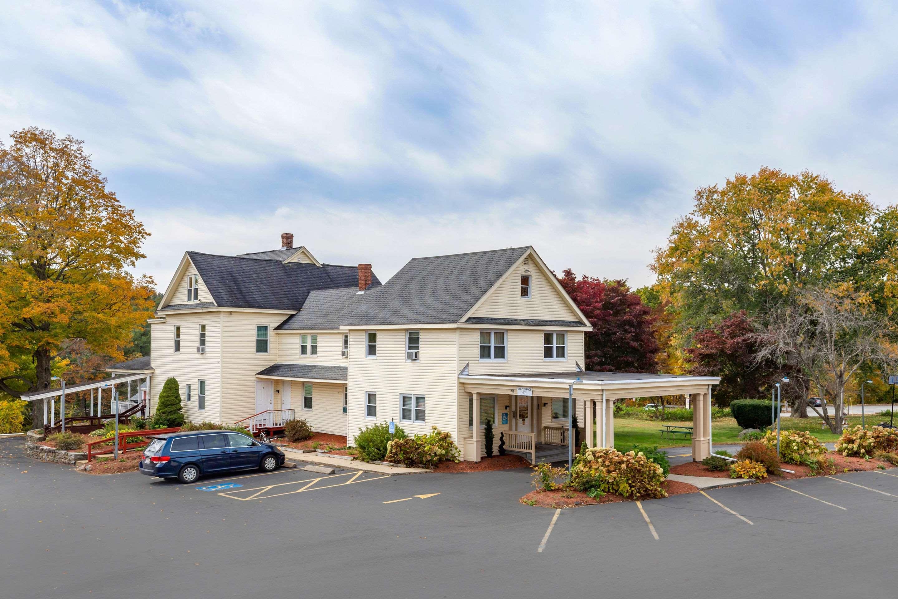 Econo Lodge Sturbridge Route 20 Exterior foto